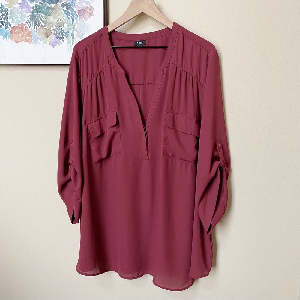 Torrid Georgette Harper Roll Tab Sleeve Blouse Size 5